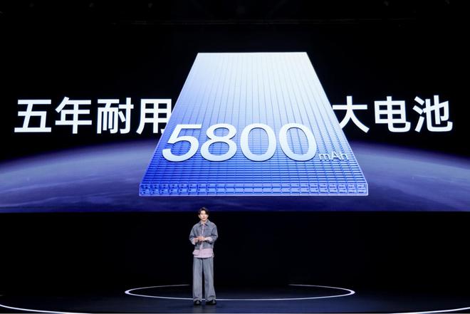 乐鱼app下载新一代超美小直屏 OPPO Reno13 系列正式发布2699元起(图10)